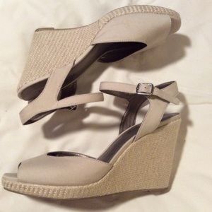 Moda Spana Vicky Off White Wedge Sandal